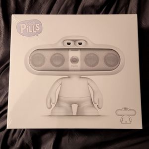 Beats Pill Character Support Stand